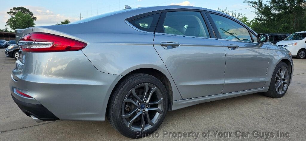 2020 Ford Fusion SEL - 23031230 - 11