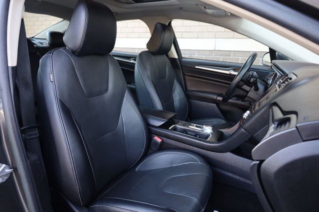 2020 Ford Fusion Titanium - 23062703 - 24