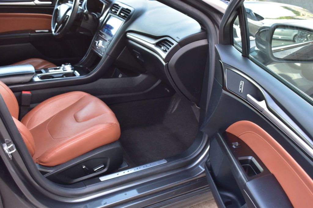 2020 Ford Fusion Titanium AWD - 22865998 - 18