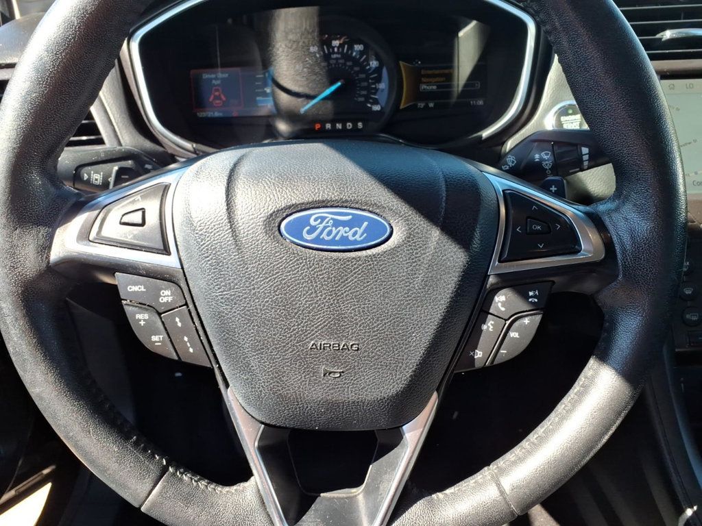 Ford Fusion photo 7
