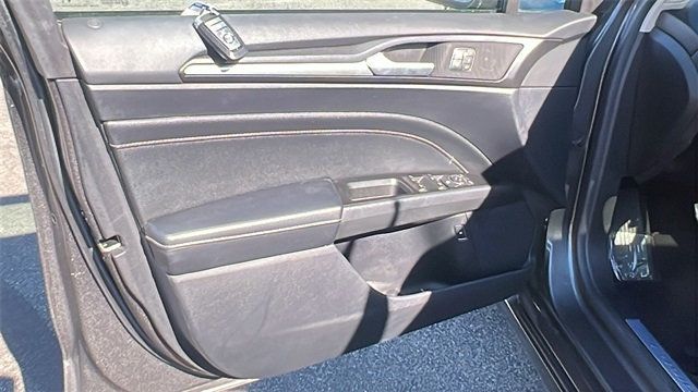 2020 Ford Fusion Energi Titanium - 22923476 - 15