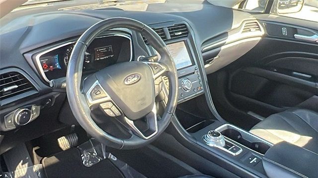 2020 Ford Fusion Energi Titanium - 22923476 - 16