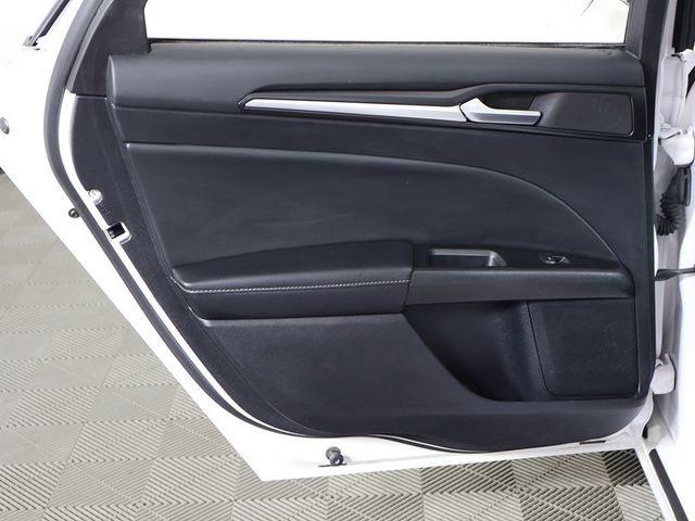 2020 Ford Fusion Energi Titanium - 22958930 - 24