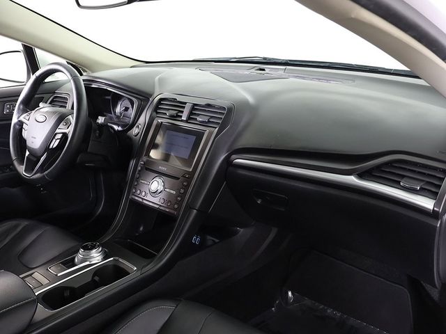 2020 Ford Fusion Energi Titanium - 22958930 - 27