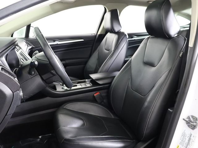 2020 Ford Fusion Energi Titanium - 22958930 - 30