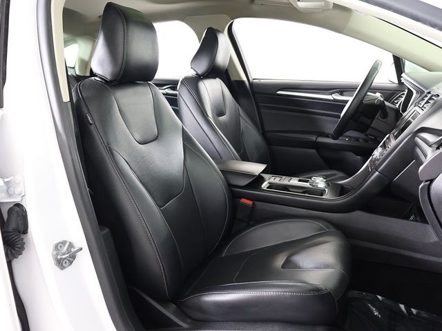 2020 Ford Fusion Energi Titanium - 22958930 - 31