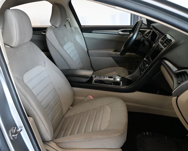 2020 Ford Fusion Hybrid SE FWD - 23060461 - 17