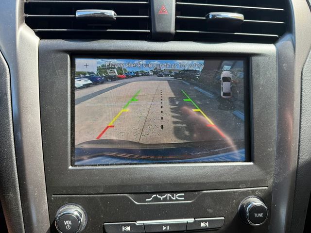 2020 Ford Fusion Hybrid SE FWD - 23082856 - 9