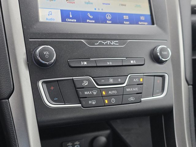 2020 Ford Fusion Hybrid SE FWD - 23015296 - 22