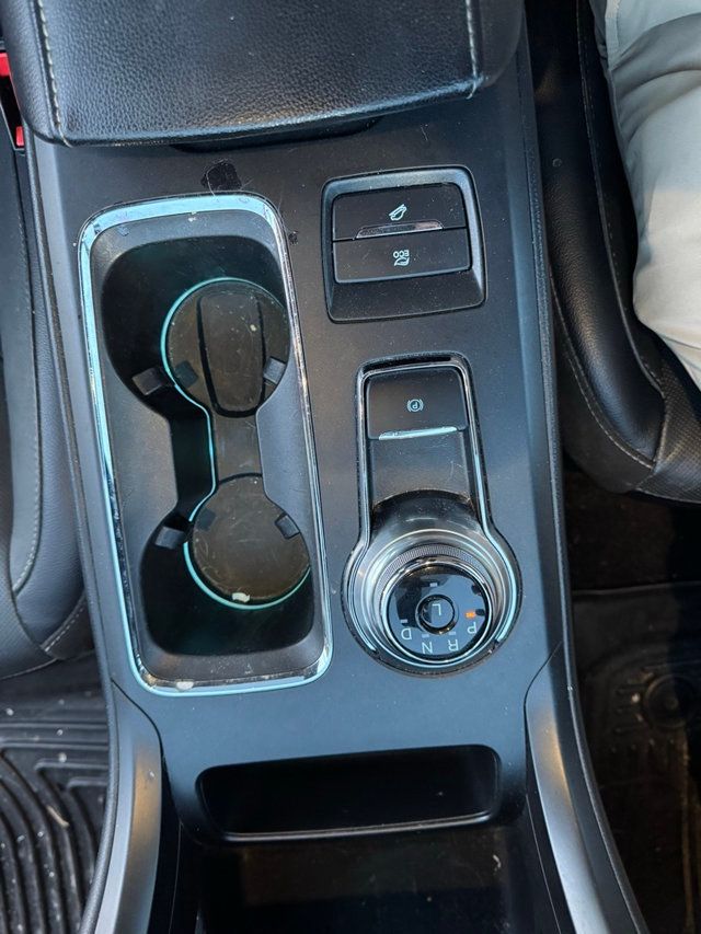 2020 Ford Fusion Hybrid Titanium FWD - 22955389 - 21