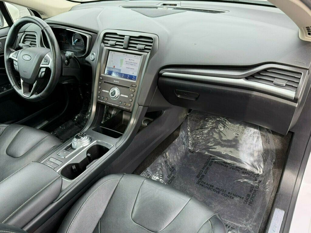 2020 Ford Fusion Hybrid Titanium FWD - 23023018 - 9