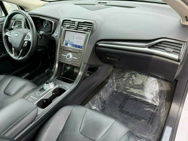 2020 Ford Fusion Hybrid Titanium FWD - 23023018 - 9