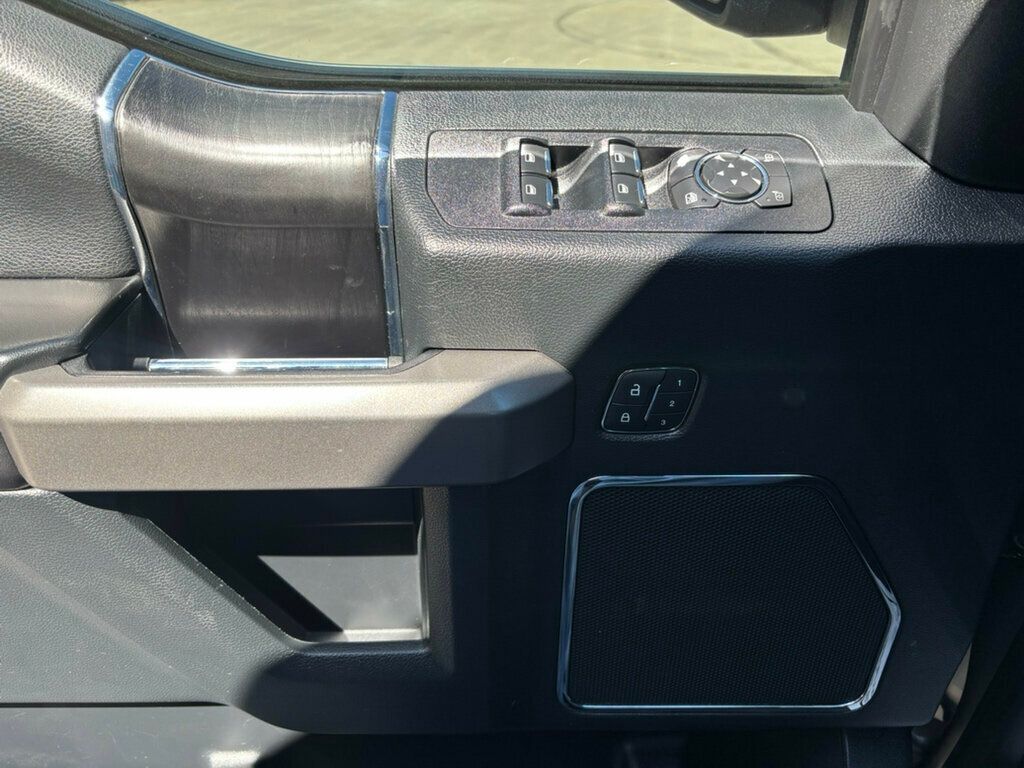 2020 Ford F-150 2020 Ford F-150 Platinum - 23000729 - 36