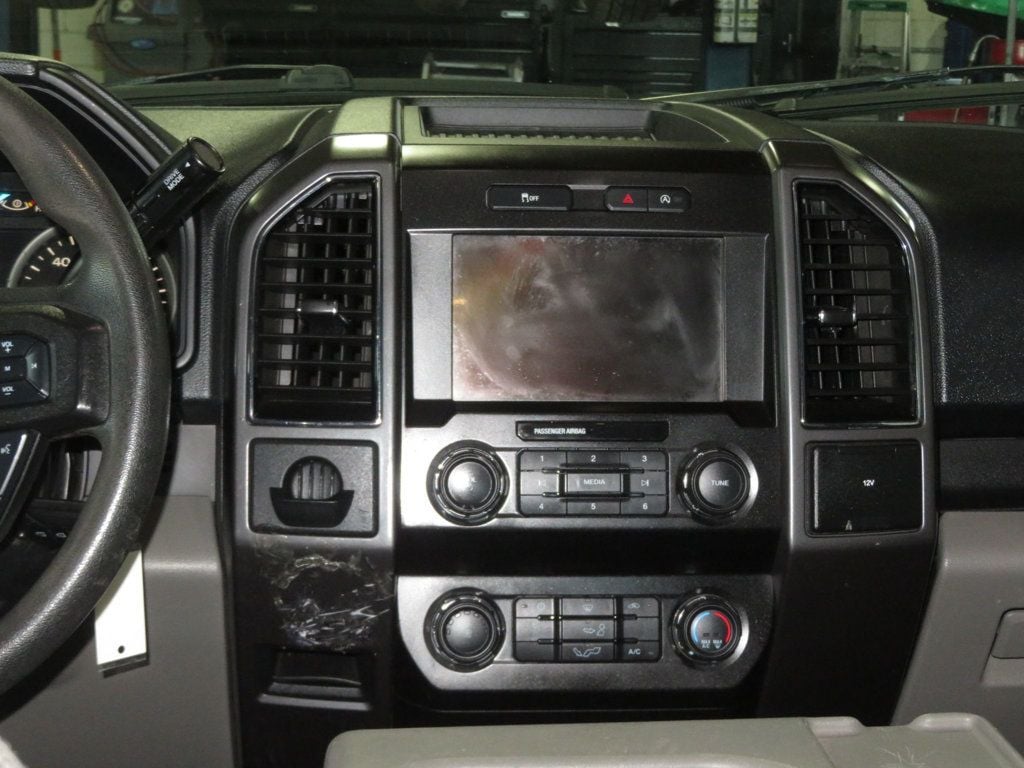2020 Ford F-150 EXTRA CLEAN SUPERCREW 5.0 XLT FORD F150 - 22913319 - 38