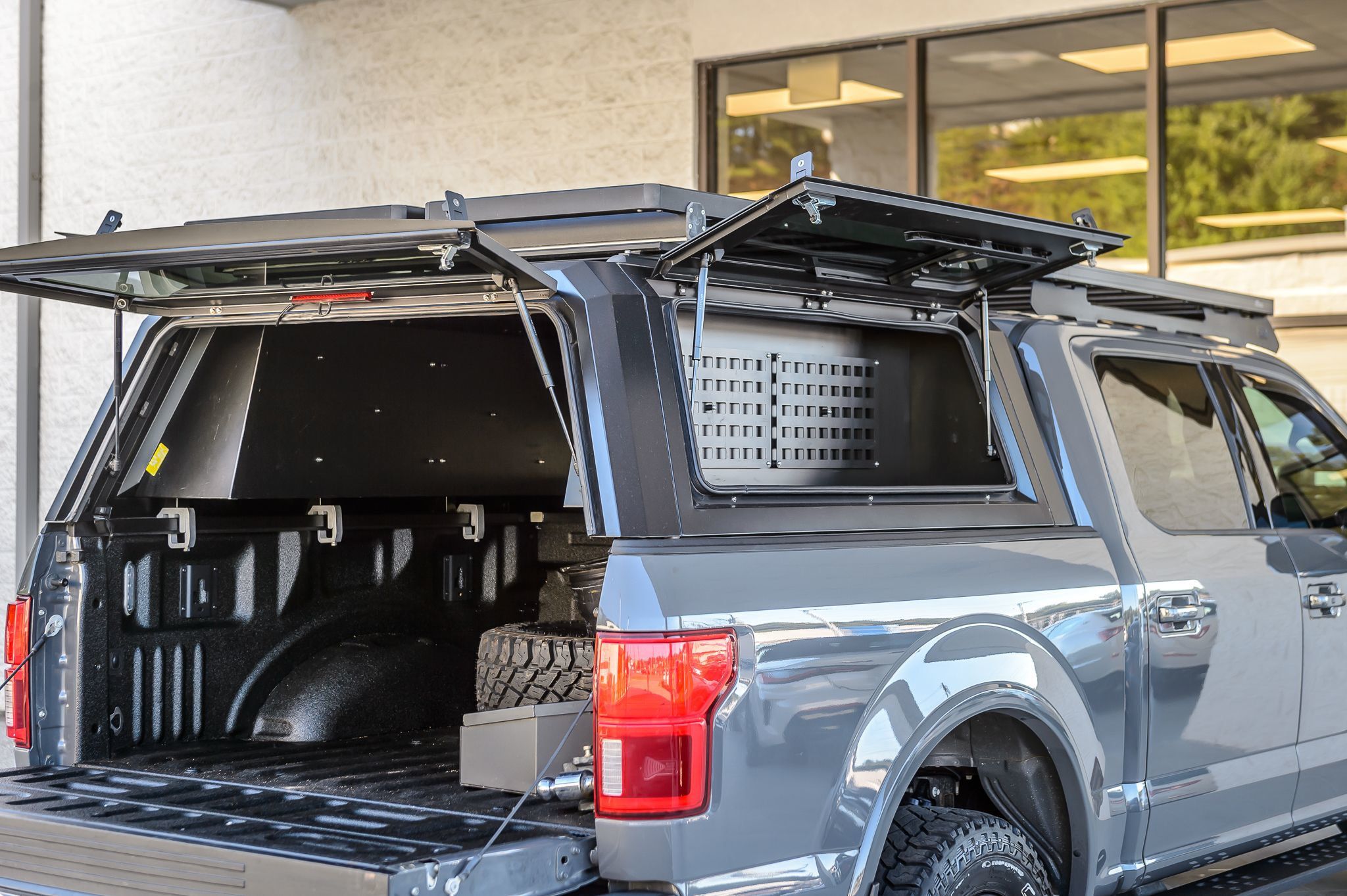 2020 Ford F-150 Lariat photo 12