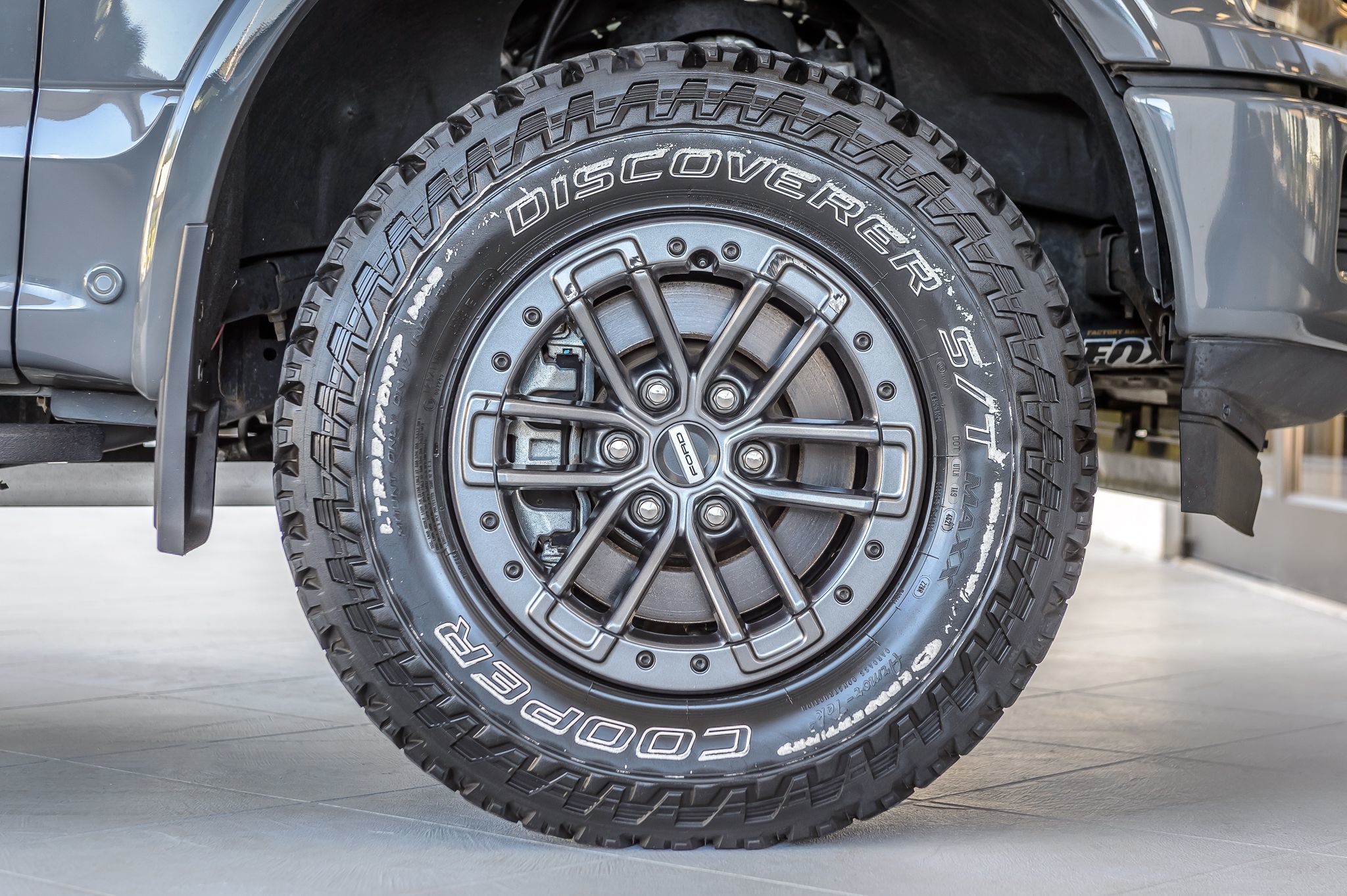 2020 Ford F-150 Lariat photo 16