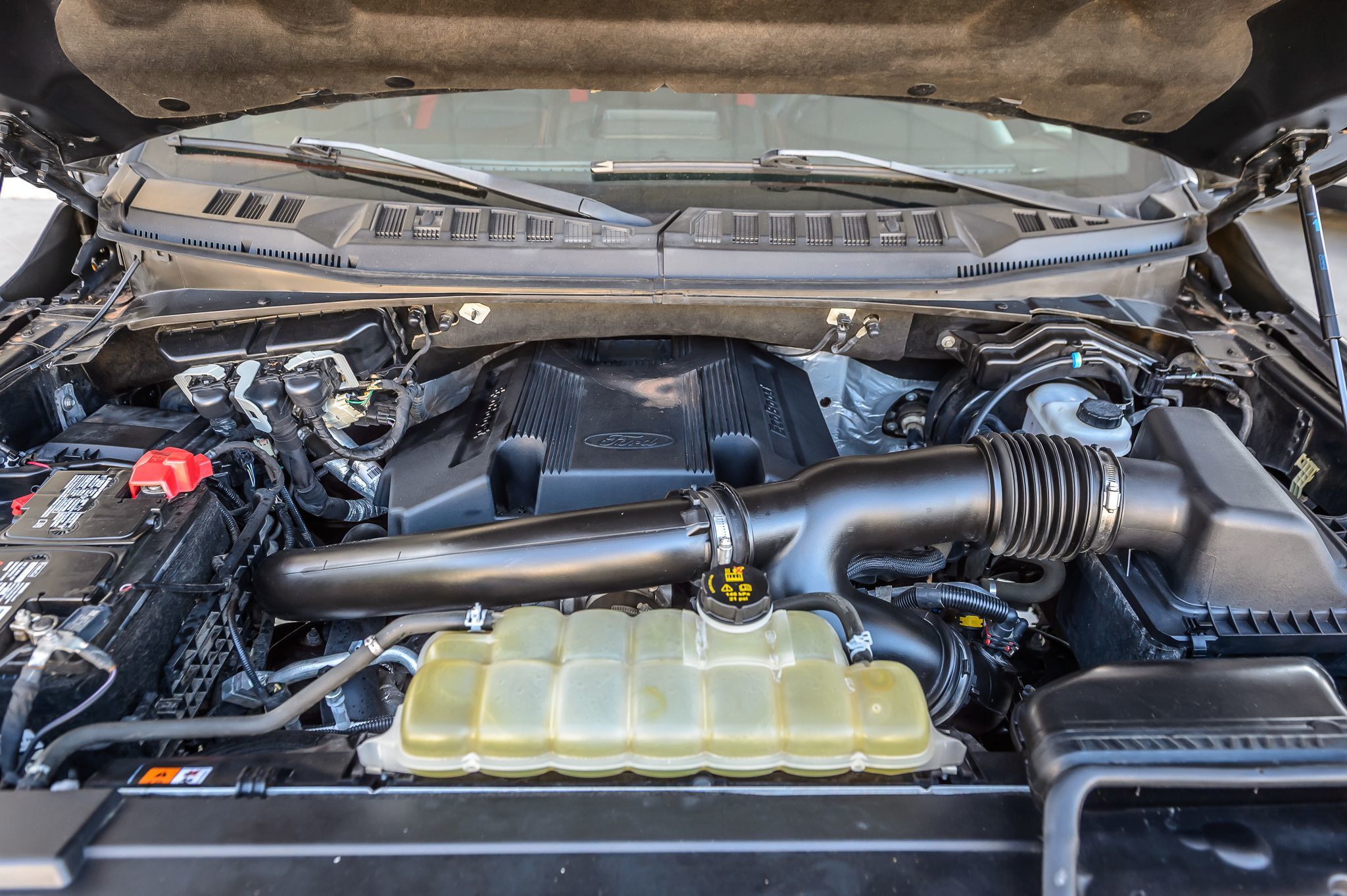 2020 Ford F-150 Lariat photo 17