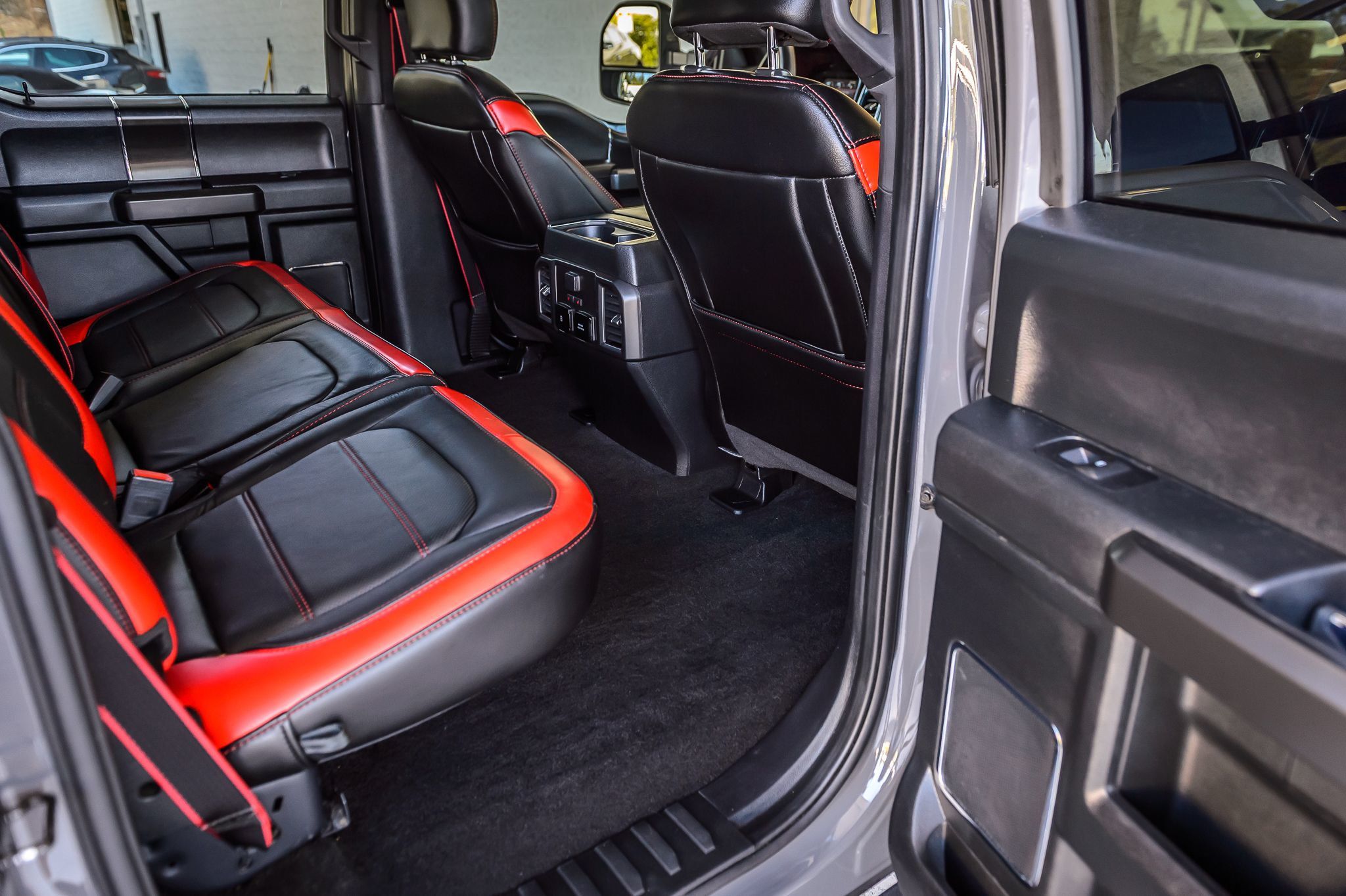 2020 Ford F-150 Lariat photo 43