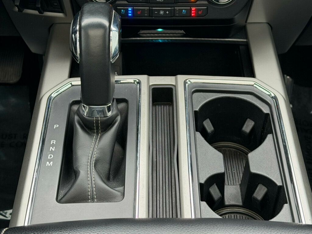 2020 Ford F-150 LARIAT 4WD SuperCrew 5.5' Box - 23029935 - 26