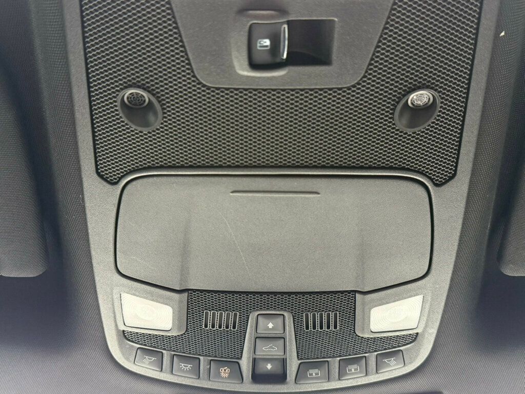 2020 Ford F-150 LARIAT 4WD SuperCrew 5.5' Box - 23029935 - 35