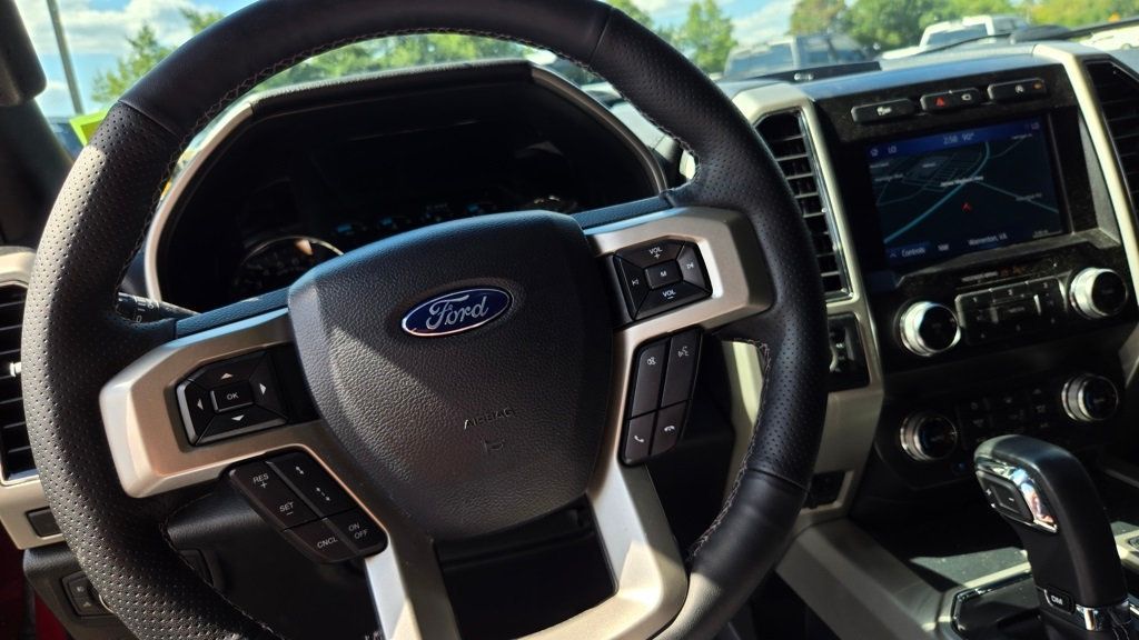 2020 Ford F-150 Lariat photo 13