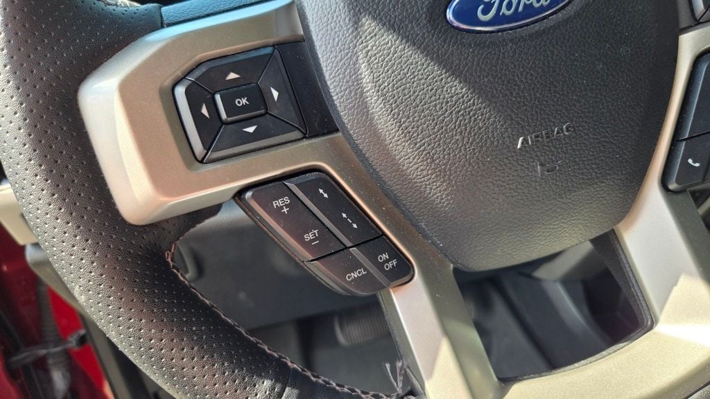 2020 Ford F-150 Lariat photo 14