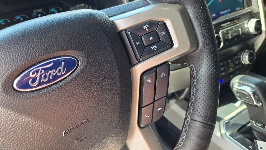 2020 Ford F-150 Lariat photo 15