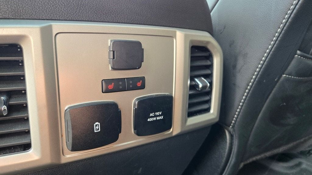 2020 Ford F-150 Lariat photo 25