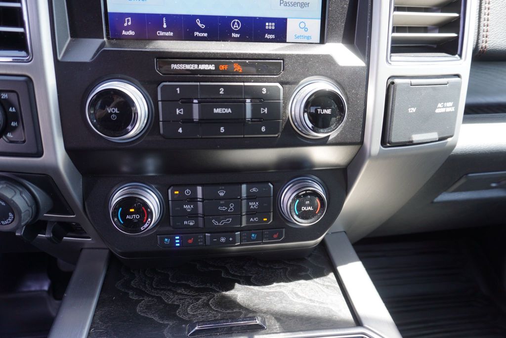 2020 Ford F-150 PLATINUM - 23022203 - 41