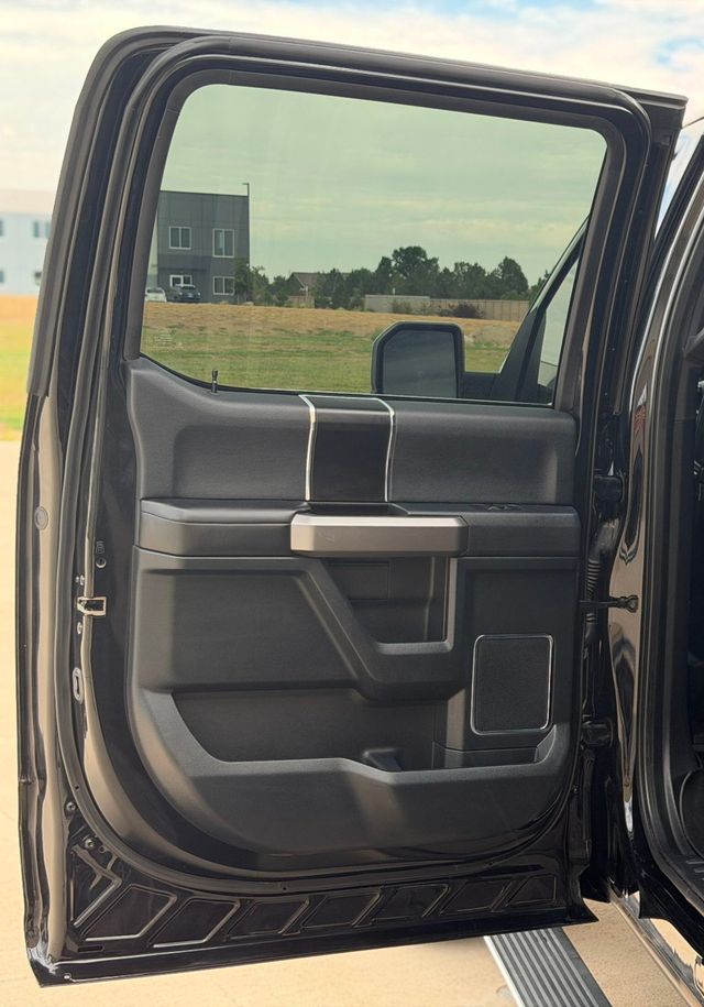 2020 Ford F-150 Platinum 4WD SuperCrew 5.5' Box - 23057529 - 30