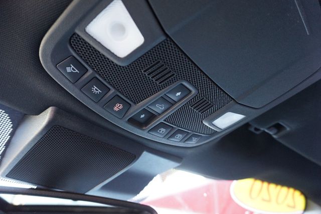 2020 Ford F-150 PLATINUM, FX4 OFF ROAD PKG, 4X4, DROP DOWN RUNNING BOARDS - 23008443 - 33