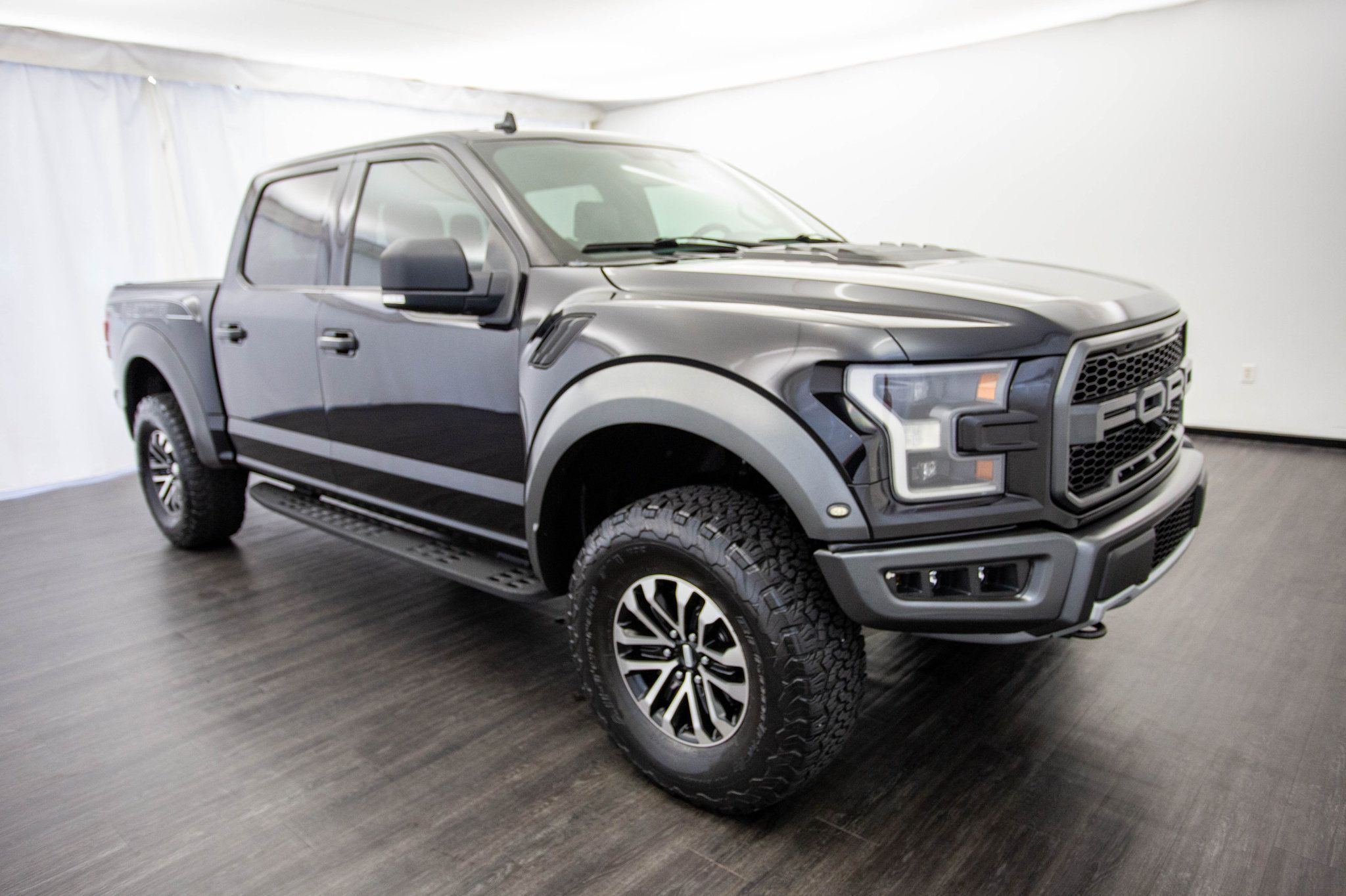 2020 Ford F-150 Raptor photo 3
