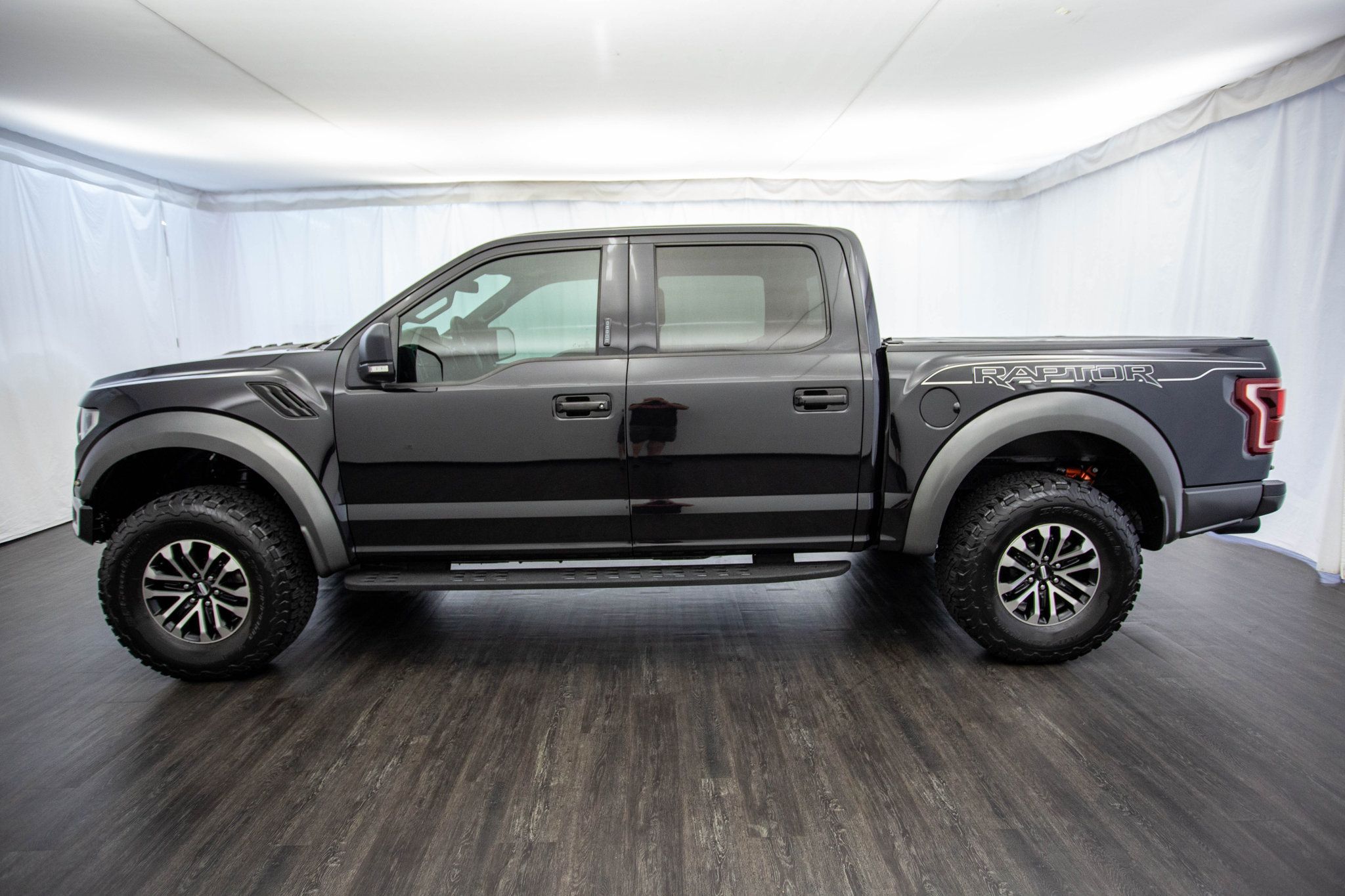 2020 Ford F-150 Raptor photo 8