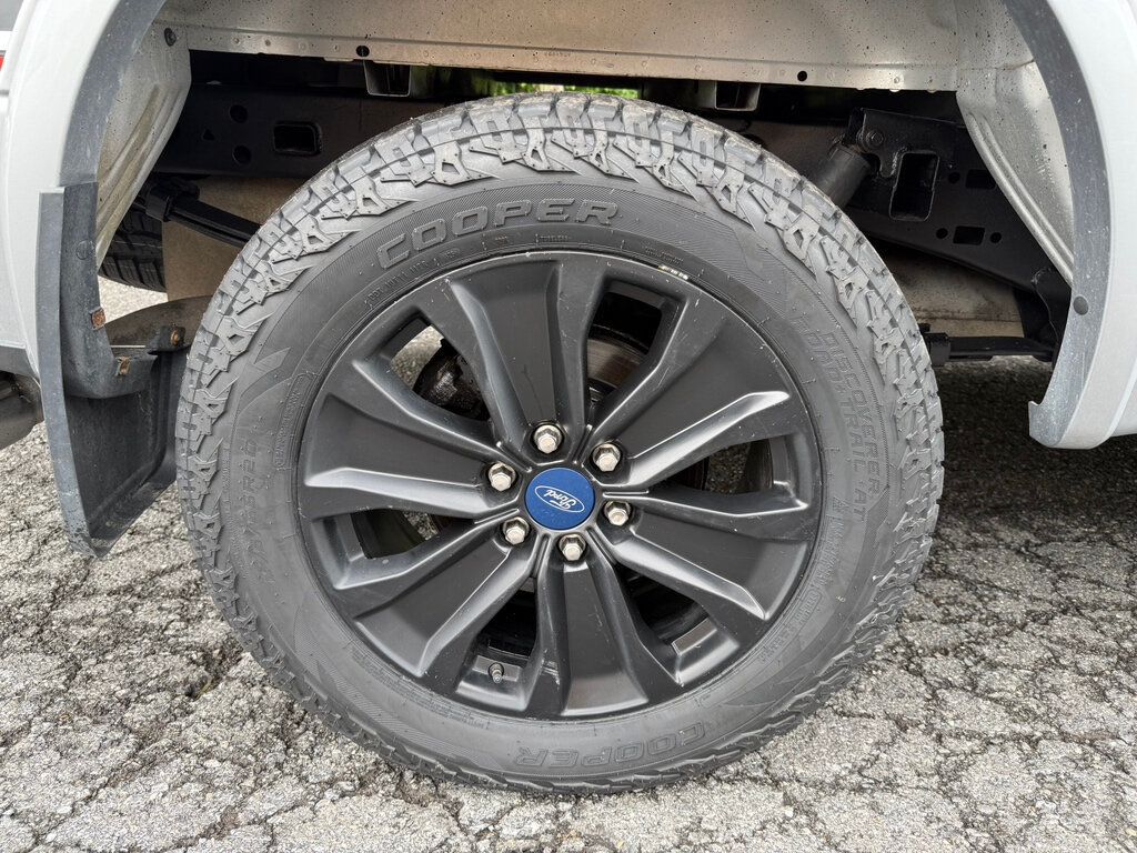 2020 Ford F-150 Lariat photo 10