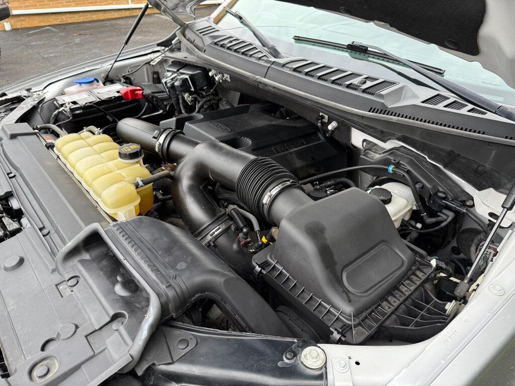 2020 Ford F-150 Lariat photo 22