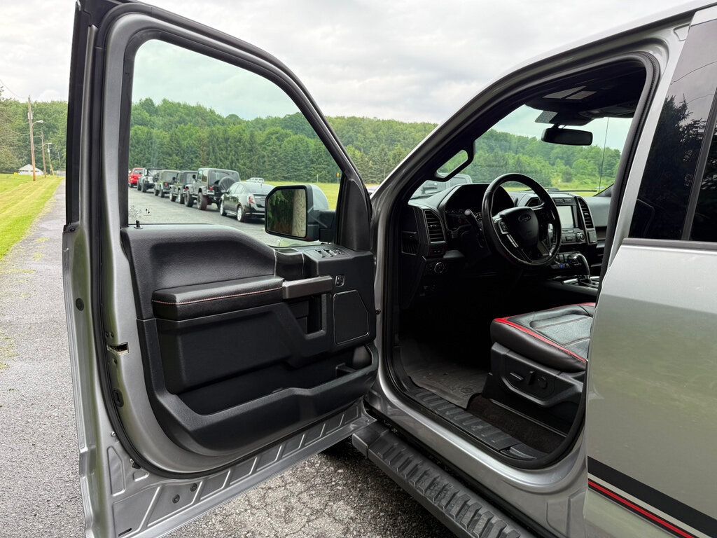 2020 Ford F-150 Lariat photo 23