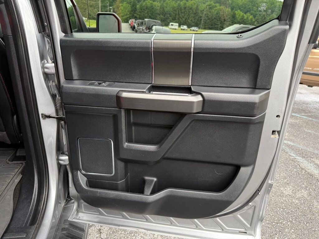 2020 Ford F-150 Lariat photo 44