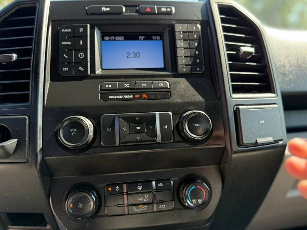 2020 Ford F-150 XL photo 17