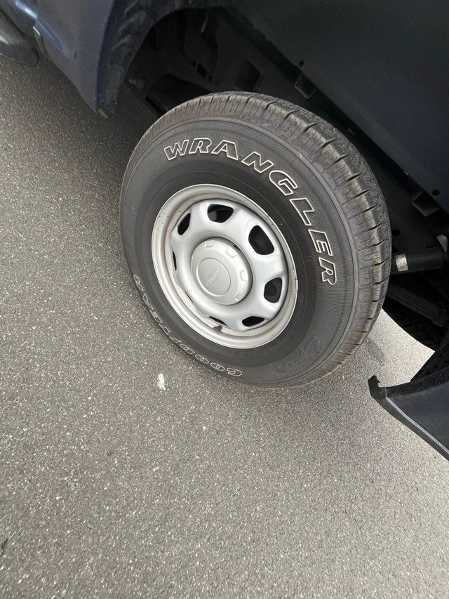 2020 Ford F-150 XL 4WD SuperCrew 5.5' Box - 22938914 - 8