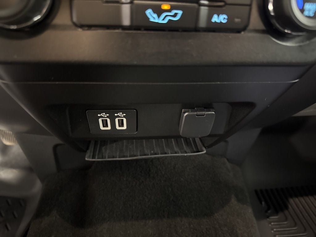 2020 Ford F-150 XLT - 22996363 - 20