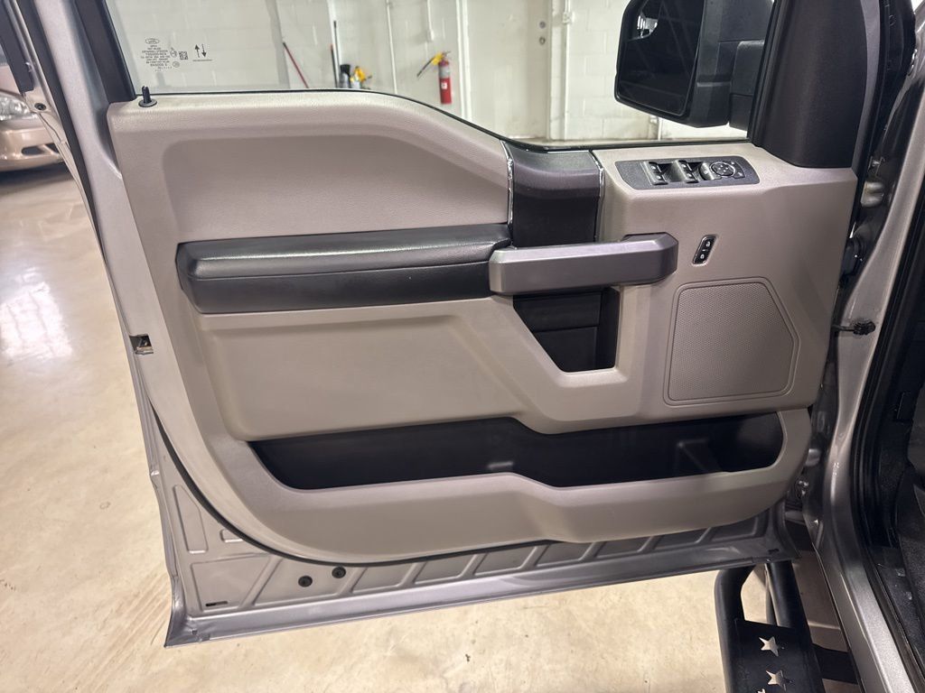 2020 Ford F-150 XLT - 22996363 - 26