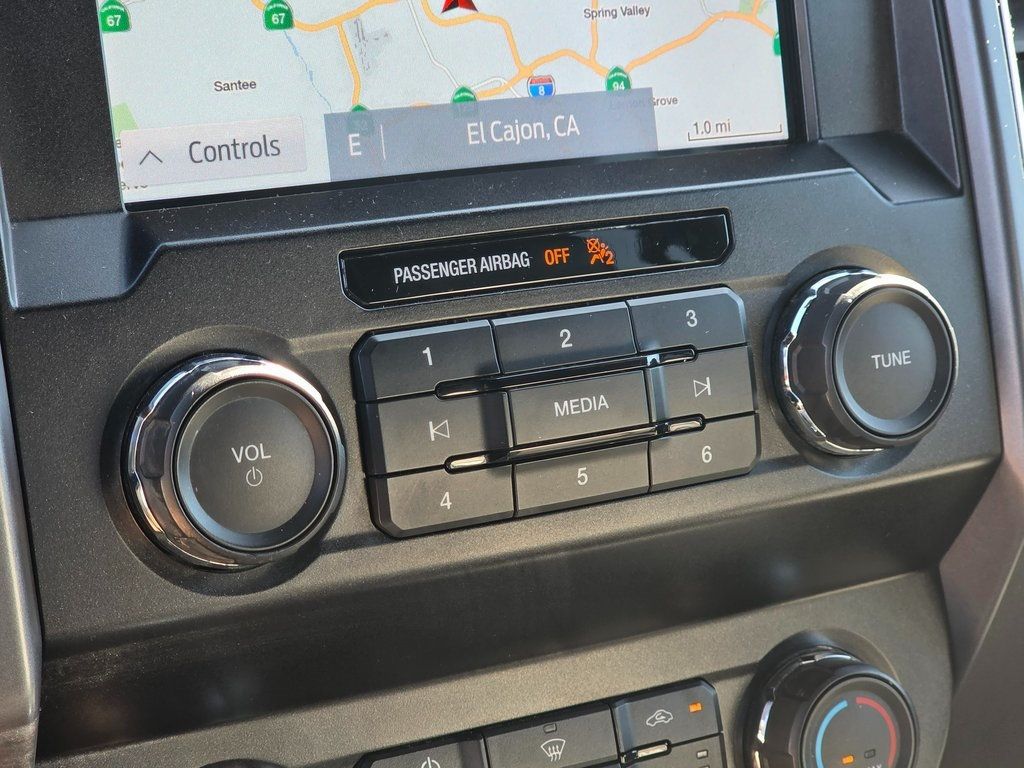 2020 Ford F-150 XLT - 22938383 - 26