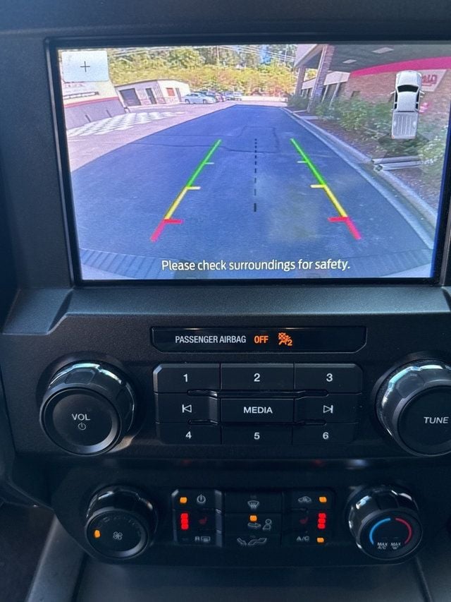 2020 Ford F-150 XLT - 22927614 - 26