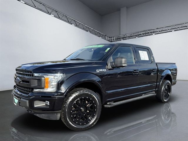 2020 Ford F-150 XLT 4WD SuperCrew 5.5' Box - 22969321 - 11