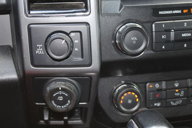 2020 Ford F-150 XLT 4WD SuperCrew 5.5' Box - 22904335 - 19