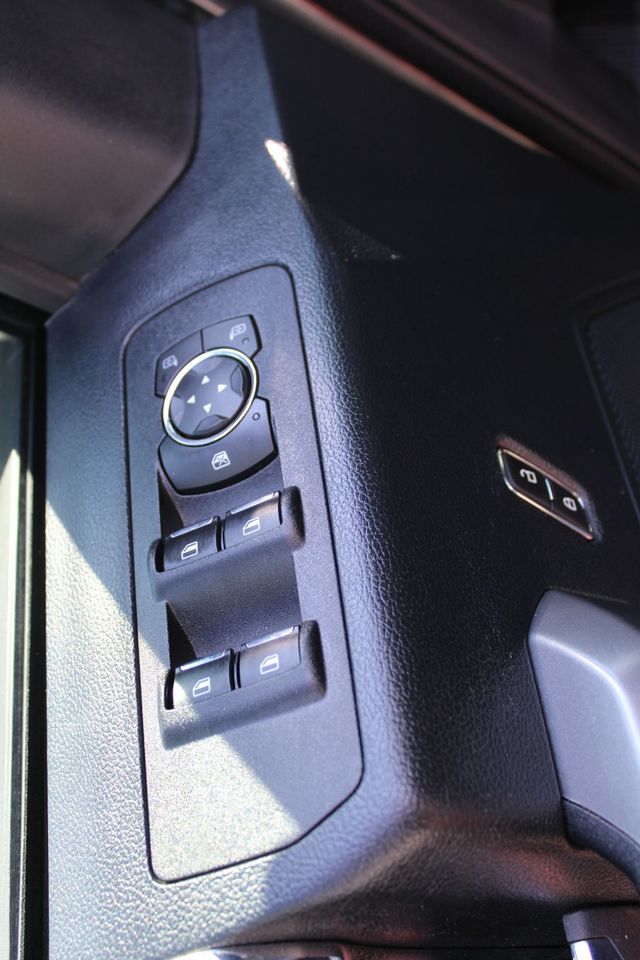 2020 Ford F-150 XLT 4WD SuperCrew 5.5' Box - 22904335 - 28