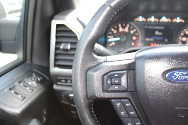 2020 Ford F-150 XLT 4WD SuperCrew 5.5' Box - 22904335 - 40