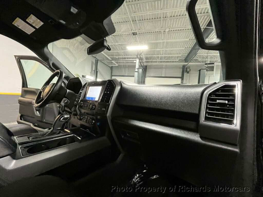 2020 Ford F-150 XLT 4WD SuperCrew 5.5' Box - 22971744 - 17