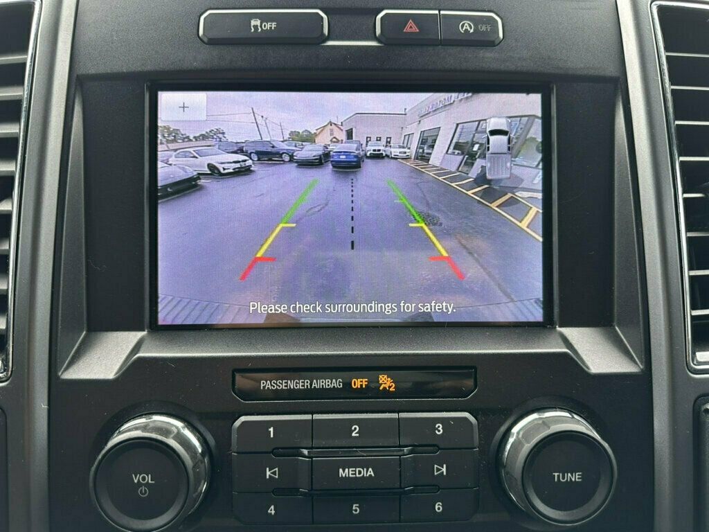 2020 Ford F-150 XLT 4WD SuperCrew 5.5' Box - 23070000 - 3