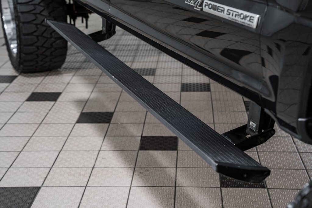 2020 Ford F-250SD Lariat - 22828429 - 18